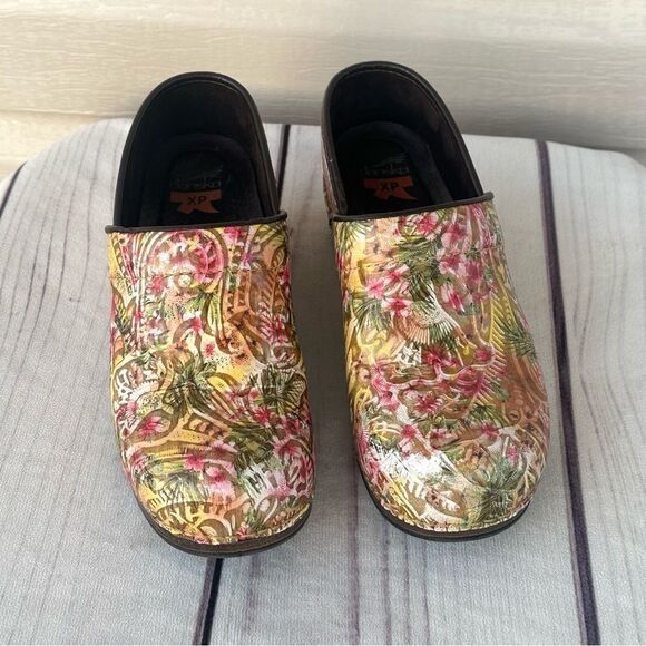 Dansko XP Professional Clogs Floral Multicolor Shoes Women's EU 39 Comfort Nurse - Picture 2 of 12